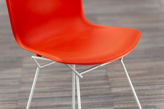 Image 1 of Knoll Plastic Side Chair Ontvangststoel