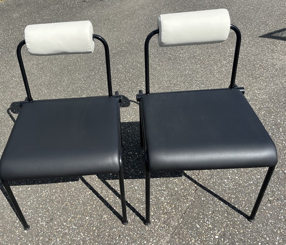 Image 1 of 2 sedie postmoderne Memphis, nere e bianche