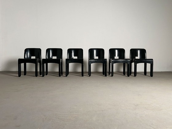 Six chaises empilables Universale, Joe Colombo pour Kartell 1967 – Chaises de salle à manger, Plastic (photo 4 of 9)