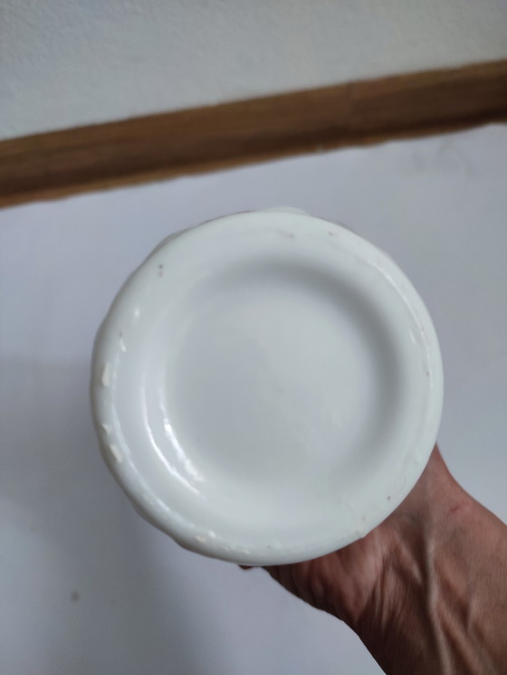 Image 1 of Seventies Retro Witte opaline wit glas glazen vaas diamant patroon 