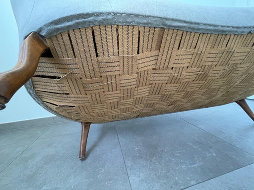 Elegante Chaise Longue Francesa / Méridienne en Tapicería Beige”