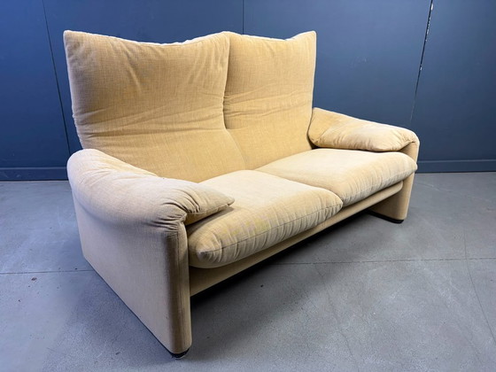Maralunga Sofa by Vico Magistretti for Cassina – Textile (photo 7 of 10)