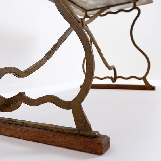 Image 1 of Mesa de centro de hierro forjado y mármol al estilo de Gilbert Poillerat