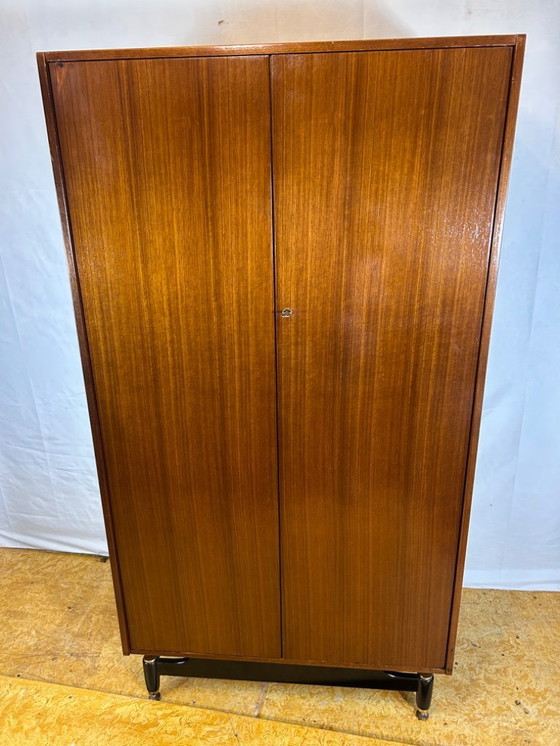 Image 1 of Armoire en teck vintage rétro du milieu du siècle par G Plan (E. Gomme) – Gamme Librenza, années 1950 Un exemple étonnant et rar