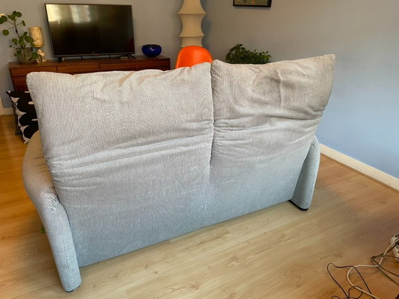 Image 1 of Cassina Maralunga tweezits bank – Vico Magistretti