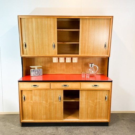 Buffet de cuisine avec plateau rouge en Resopal de Baumann Möbel, chêne, années 1960