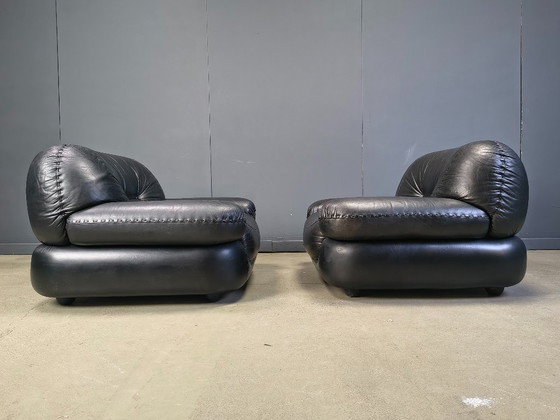 Image 1 of Satz schwarzer Leder-Loungesessel P40 von Sapporo für Mobil Girgi, 1970er Jahre
