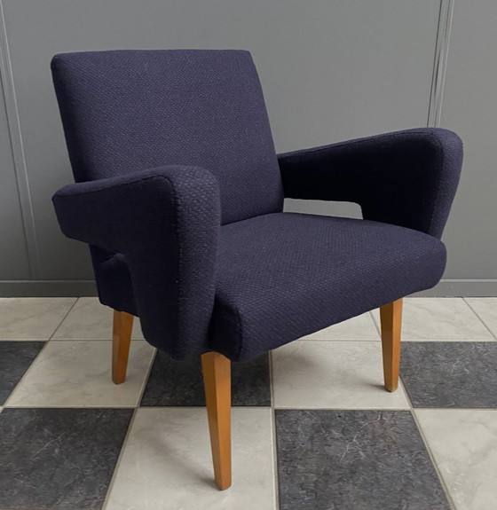 Image 1 of Poltrona viola di Jitona 1970