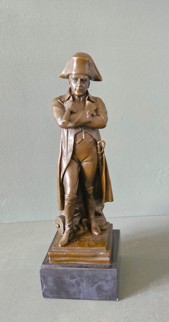 Image 1 of Una statua in bronzo patinato di Napoleone