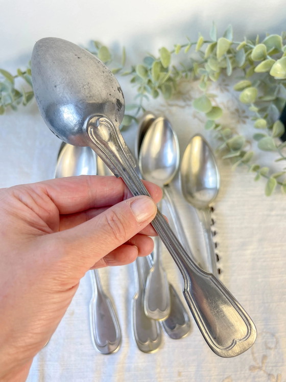 Lot de 8 cuillères à soupe vintage en métal argenté – Accessoires de table, Retro (photo 3 of 14)