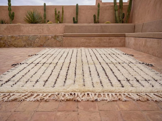 Image 1 of Traditional handmade pure wool rug, size 200/300 cm