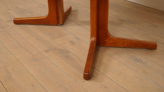 Image 1 of Vintage round dining table | extendable | teak | 121- 173 cm