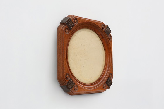 Image 1 of Cornice per foto in rovere Art Nouveau con decorazioni in rame di Geo Verbanck