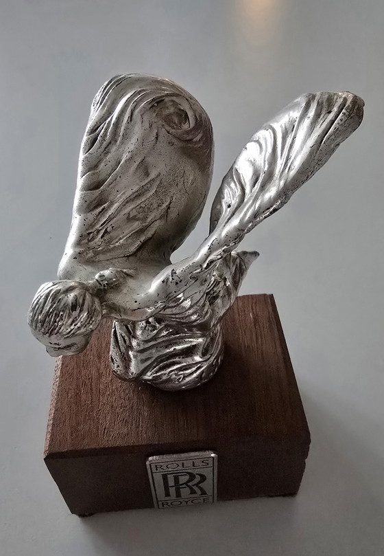 Image 1 of Rolls-Royce Kneeling Lady Of Ecstasy 