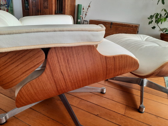 Image 1 of Eames Lounge Chair white leather + Ottan (footstool)