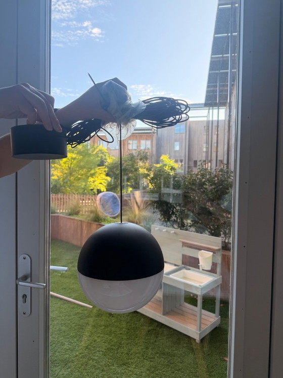 Flos String Light Sphere Pendelleuchte, Schwarz, 12+ Meter Kabel – Pendelleuchten, Glass (photo 4 of 5)