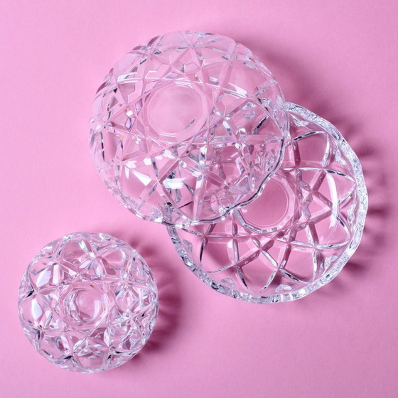 Image 1 of Set van 2 vintage kristallen glazen doosjes: handgemaakt met geometrisch motief, RCR Italië jaren 70