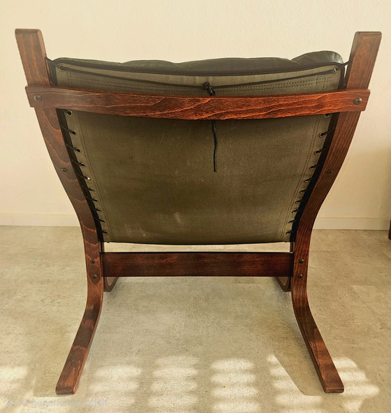 Image 1 of Ontwerpen uit het midden van de 20e eeuw, waarschijnlijk de "Siesta" fauteuil.