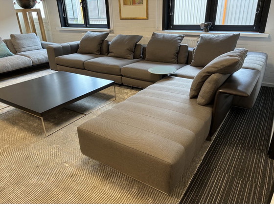 Image 1 of Minotti Freeman modulaire hoekbank stof cat. G lp € 35.000,- 