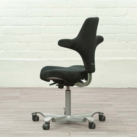 Hag Capsico 8106 Ergonomic Office Chair – Textile, Modern (photo 5 of 23)