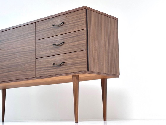Credenza Vintage Mid-Century, Impiallacciatura Noce, anni '60, Credenze, Legno, Marrone, Mid Century Modern (foto 13 di 15)