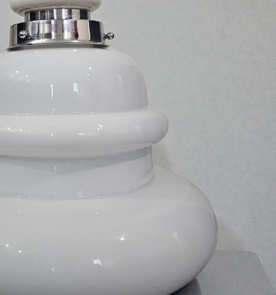 Image 1 of Grande lampada a sospensione "Gradoni" in stile spaziale – Vetro bianco pesante – Italia anni '70