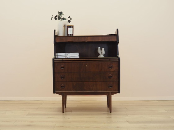 Deens secretair bureau uit de jaren 60 met walnootfineer en uitschuifbaar schrijfoppervlak. – Ladekasten (photo 2 of 19)