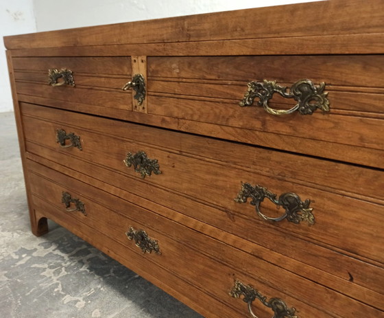 Image 1 of commode ancienne