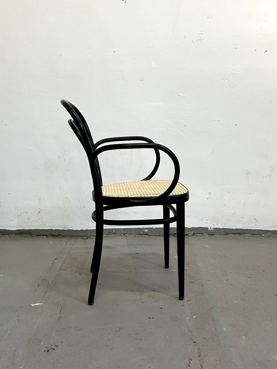 Image 1 of 10x Thonet Stoel Model 214 ,4X Armleuning,6x zonder