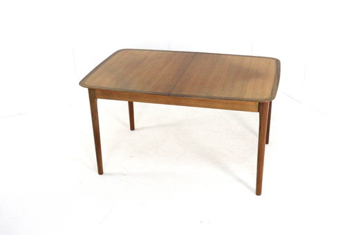 Lübke rectangular 2x extendable dining table