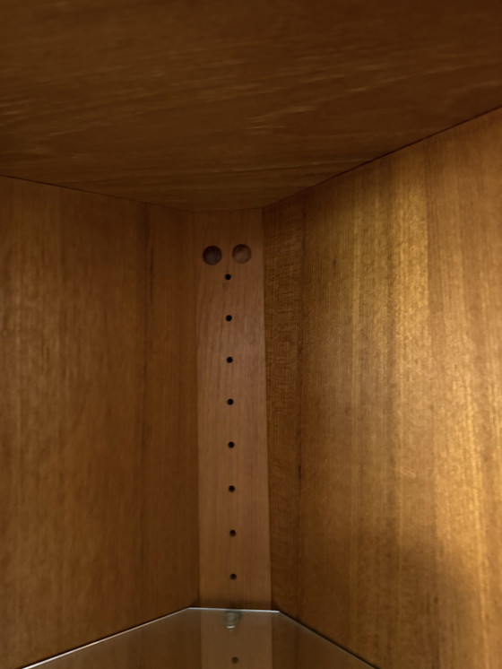 Image 1 of Vetrina vintage sospesa (ad angolo), Dyrlund '70