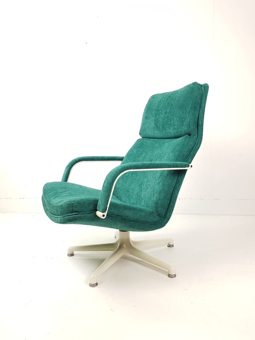 Artifort Drehsessel grün | neuer grüner Stoff