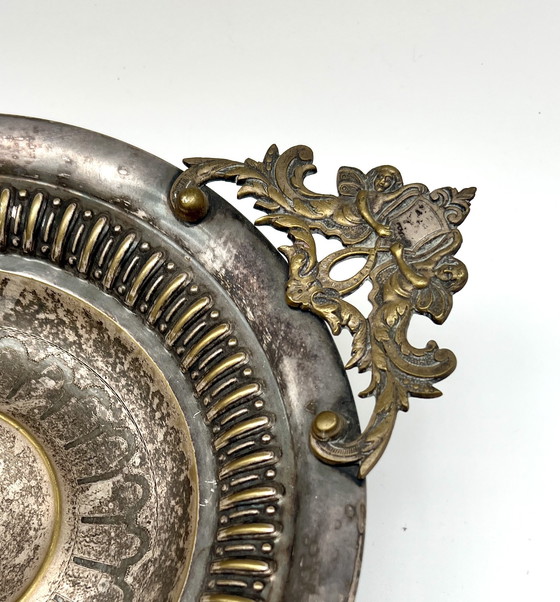 Image 1 of Ciotola con piede placcata in argento e manici rocaille – stile storicista