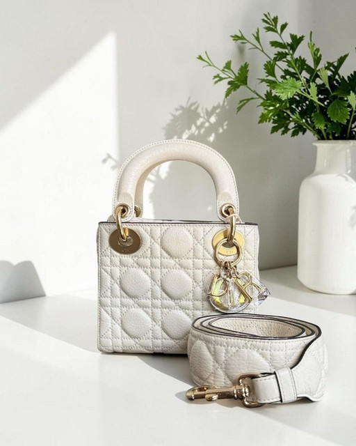 DIOR LADY MINI - PELLE DI VITELLO GRAMMATIZZATA CANNAGE, DETTAGLI IN ORO BIANCO