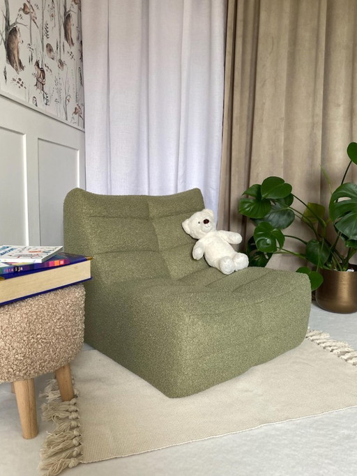 Sillón infantil Cozy Bouclé en color verde