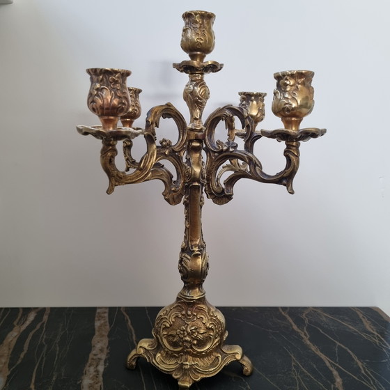 Image 1 of Candelero barroco de latón de cinco brazos