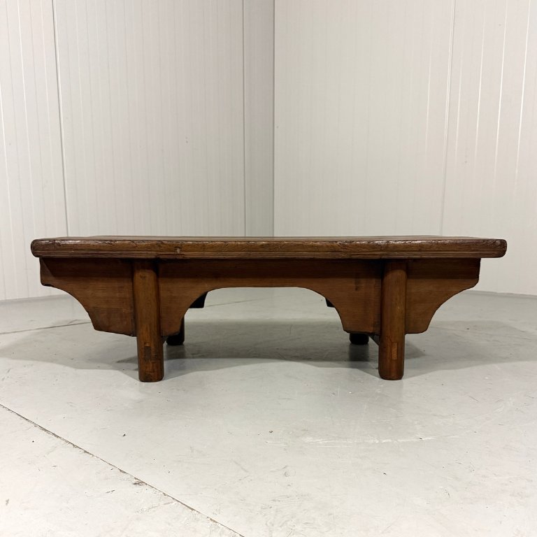 Rustic antique low coffee table side table 1900's | €350 | Whoppah