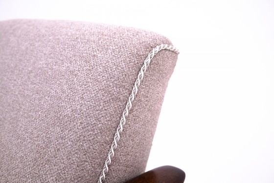 Image 1 of GFM-142 fauteuil, ontworpen door Edmund Homa uit de jaren 1960. Na renovatie.