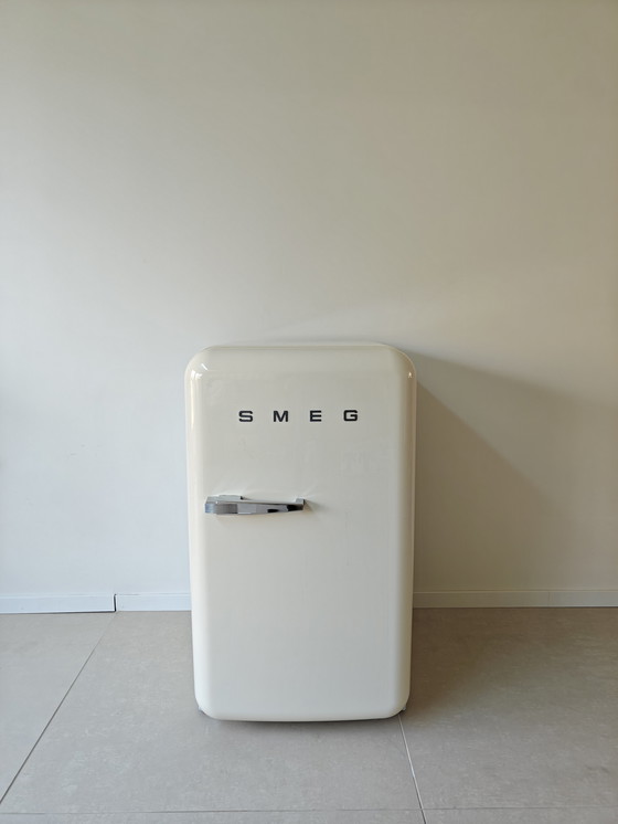 Image 1 of Réfrigérateur Smeg FAB10 avec compartiment congélateur