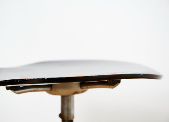 Image 1 of Page 1 of 15 Arne Jacobsen 3115 Mosquito Office Chair for Fritz Hansen