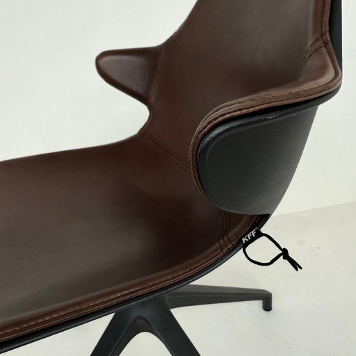 KFF swivel chair in brun leather