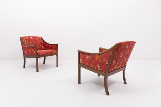 Image 1 of Paire de fauteuils élégants d'Ole Wanscher pour P. Jeppensen, Danemark des années 1960