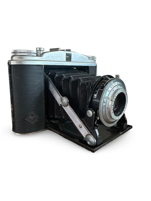 Fotocamera pieghevole Agfa Isolette: iconico design tedesco degli anni '40-'50