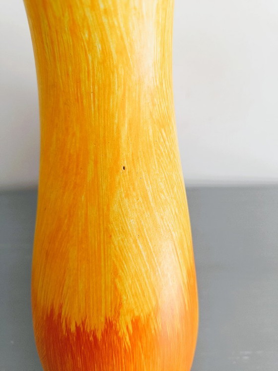 Image 1 of Jarrón decorativo de cerámica