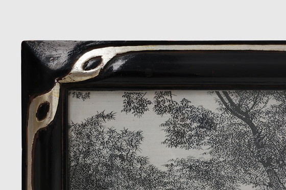 Image 1 of Œuvre d'art encadrée sur soie représentant un salon de thé chinois au bord de l'eau, France vers 1910 1910