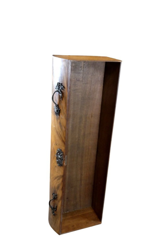 Image 1 of Bellissimo mobile del periodo Luigi XV, circa 1750.