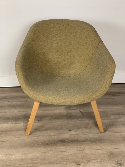 Hay about a chair AAC 123