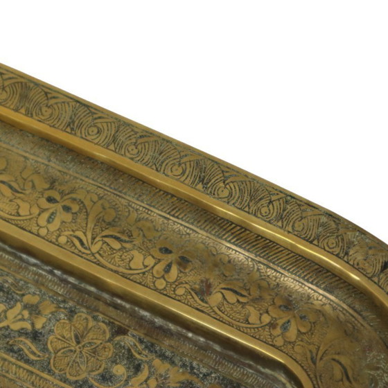 Image 1 of Vassoio orientale in ottone a forma di pavone