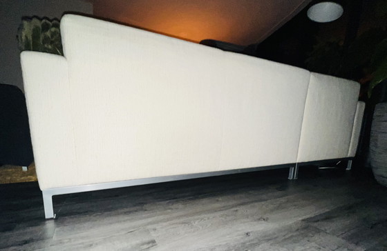 Image 1 of Hermoso sofá de tela color blanco roto (Montel)