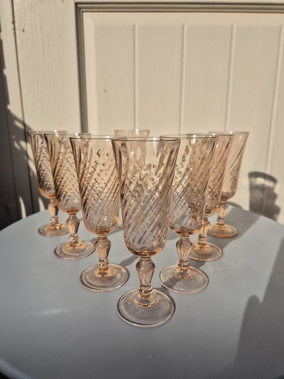 Vintage Arcoroc / Luminarc Rosaline Pink Swirl Champagneglazen – Set van 8 (Frankrijk) – Glazen & Karaffen (photo 13 of 15)